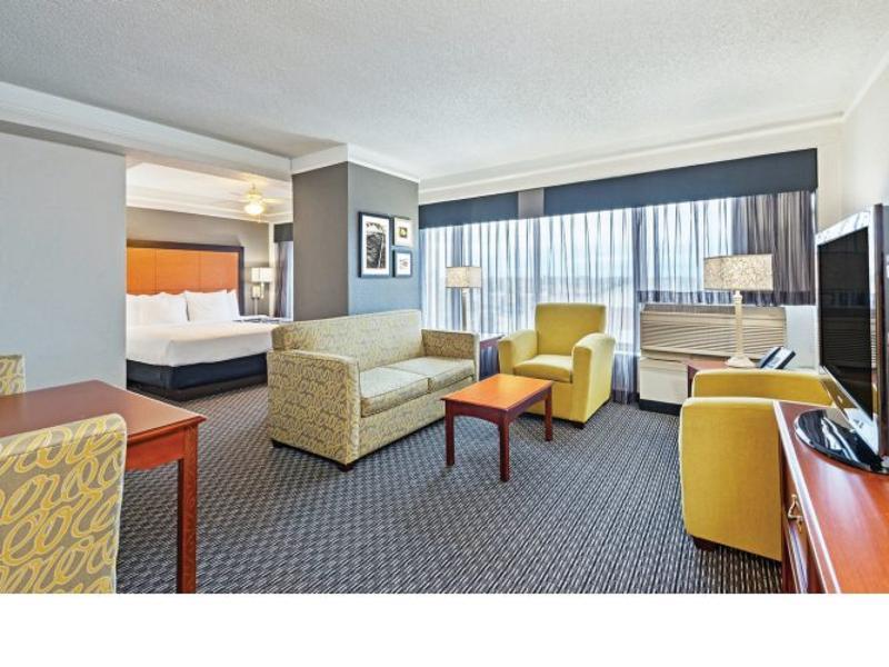 La Quinta By Wyndham New Orleans Airport Kenner Exterior foto