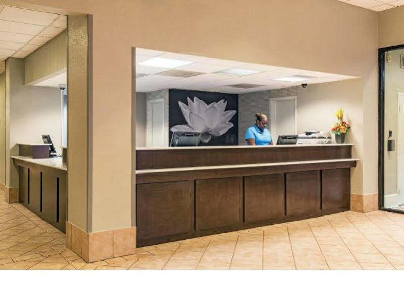 La Quinta By Wyndham New Orleans Airport Kenner Exterior foto